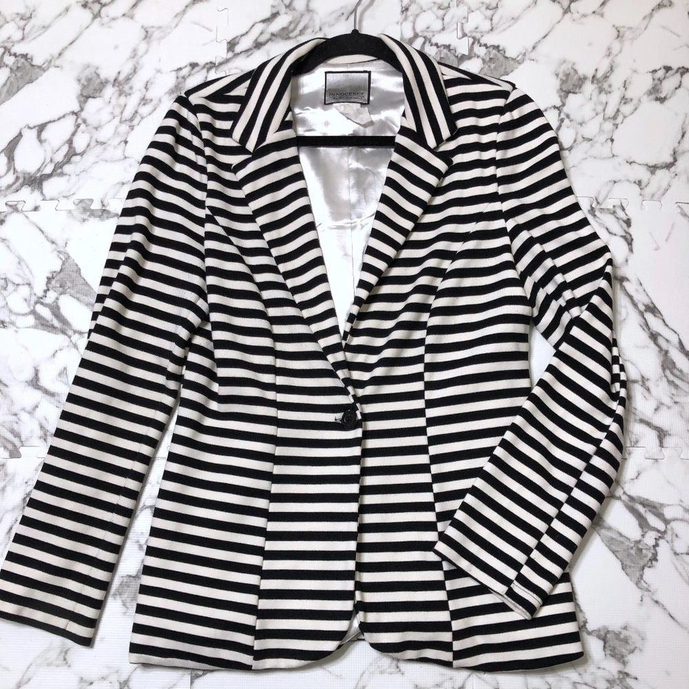 innocence 42-L striped stretch blazer black white
